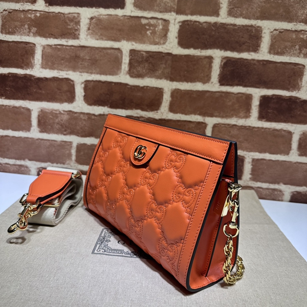 グッチバッグ背面デザイン